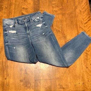 American Eagle Curvy Super Hi Rise Jeans size 6